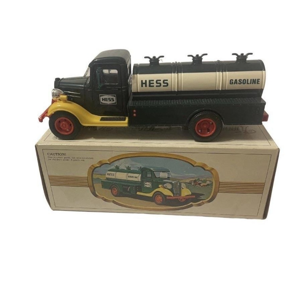 HESS 1982/1983 The First Hess Gasoline Fuel Delivery Truck - Original Box!